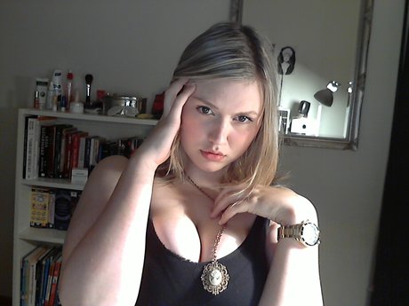 curvy lesbian onlyfans nice galleries