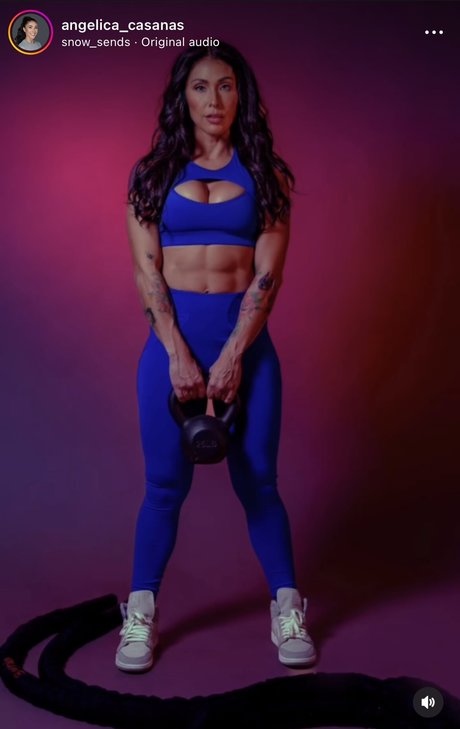 Angelica Curves nice star photo