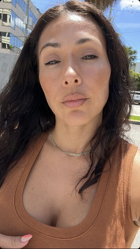 Angelica Curves nude pornstar image