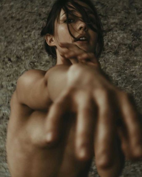 Juliet Doherty star sexy photo