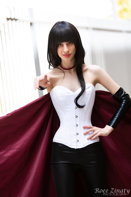 Maya Gold xxx model picture