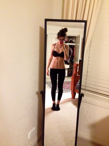 Loser Dyke pornstar erotic pics