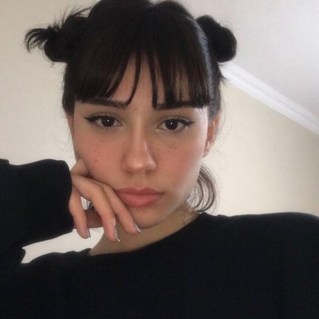 Subaronovv naked actress pic