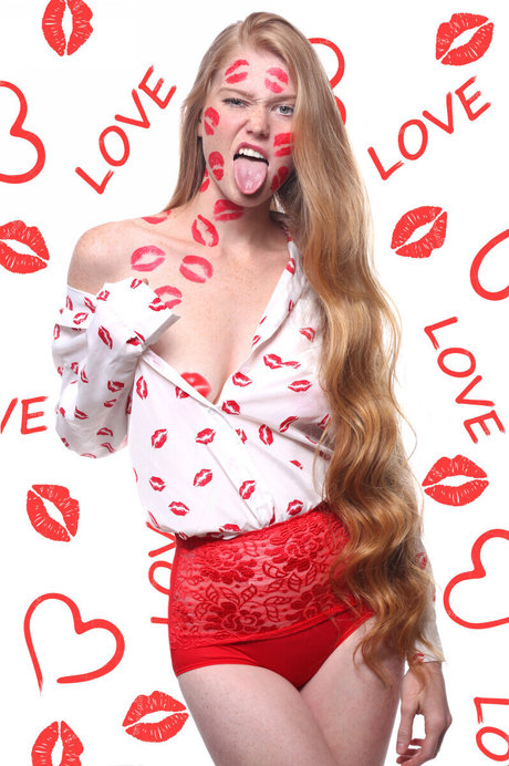 Anna Niro pornstar adult galleries