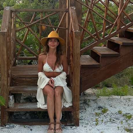 Majo Martino nude star images