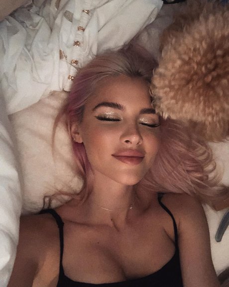 Jean Watts sex model img