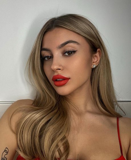 Linabmn top model photo