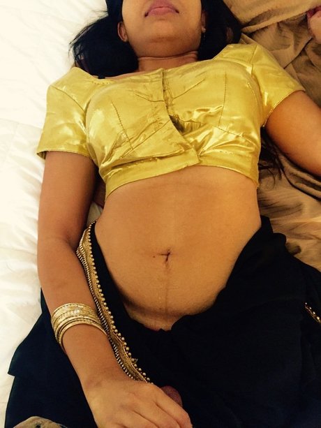 Pankhuri Kunal nude actress img