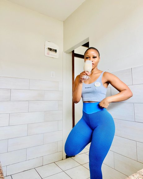 Sharon Gambu star high quality picture