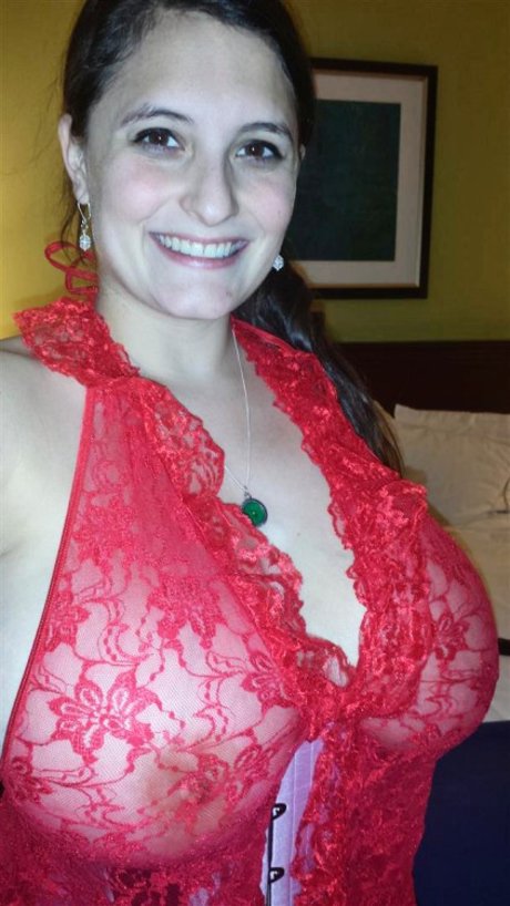 Avery Milla model hot pic