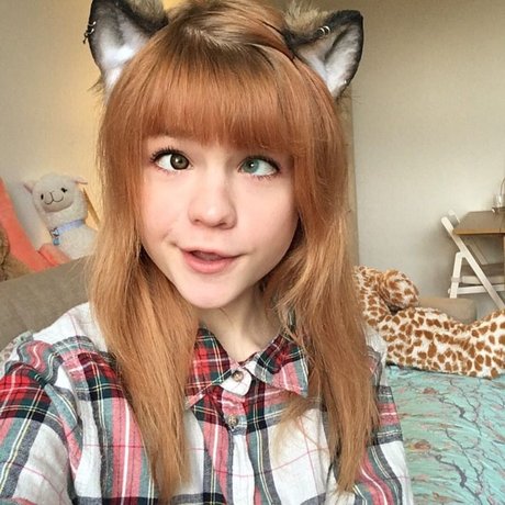 Lilsolle Chickpii erotic pornstar photos