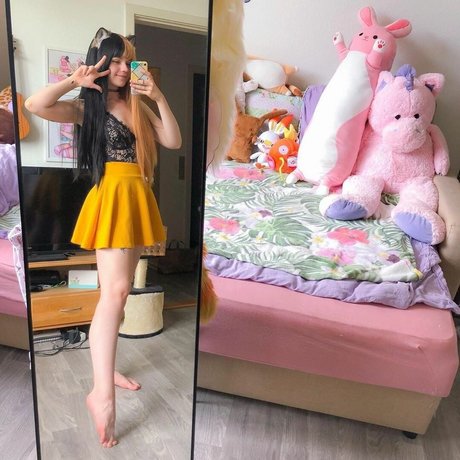 Lilsolle Chickpii model porn img