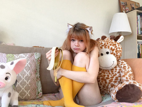 Lilsolle Chickpii erotic actress picture