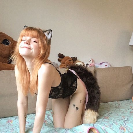 Lilsolle Chickpii hot actress image