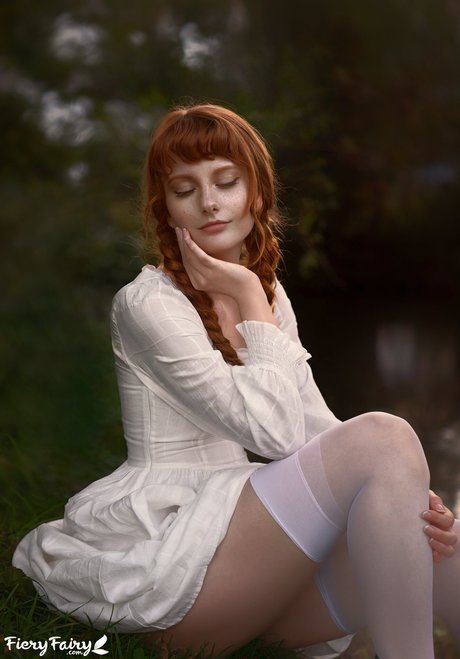 Fieryfairy_ hot actress galleries