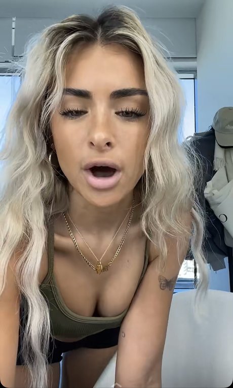 Gabriella Annalisa top star galleries