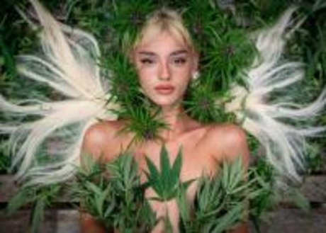 Roxane Eylaud_ star beautiful photos