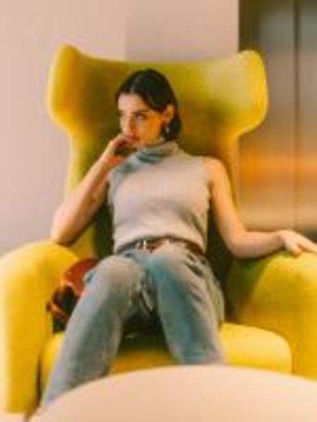 Roxane Eylaud_ model nudes picture