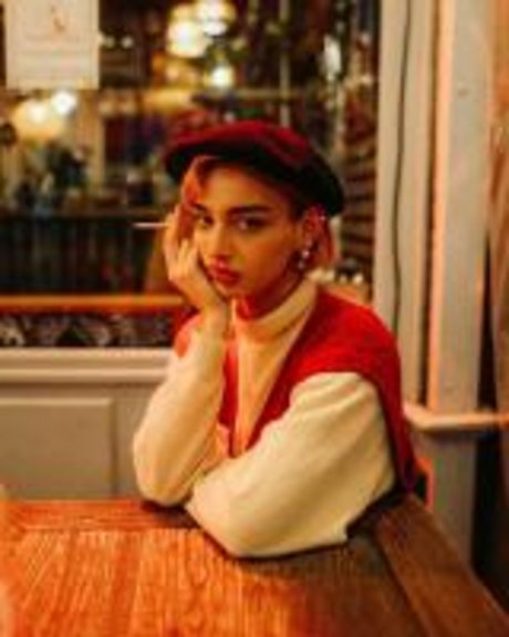 Roxane Eylaud_ star beautiful pictures