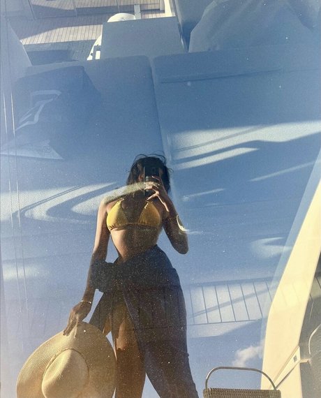 Shreya Arun_ pornstar perfect img