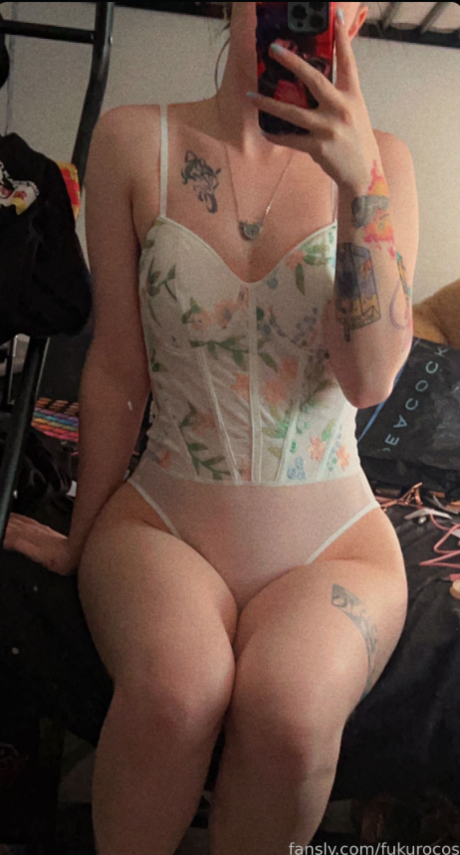 Fukuro_ exclusive actress photo