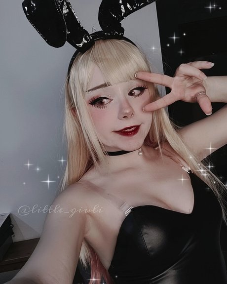 Little Giuli xxx model gallery