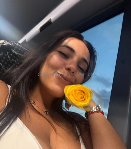 Freepetitebrida adult star pics