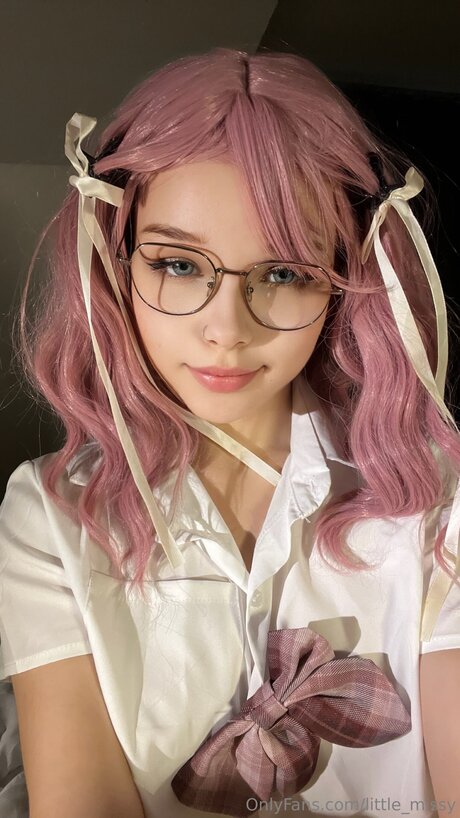 Little Missy model erotic pic