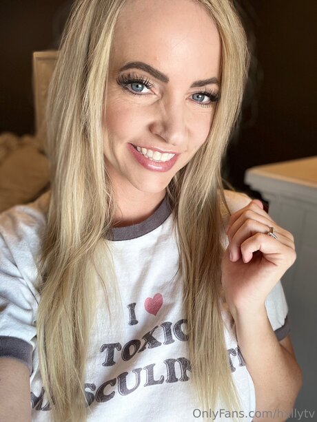 Hxllytv actress photos