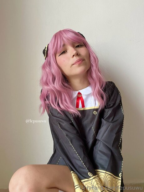 Lepusuwu model art photos