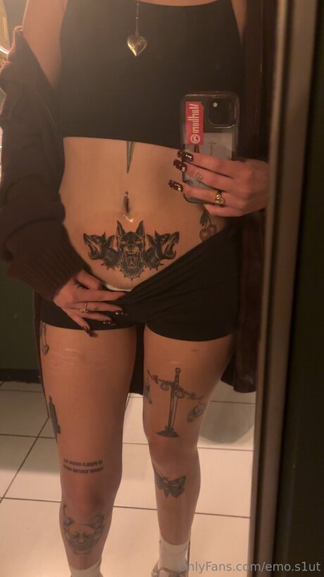 Emo S1ut model nice gallery