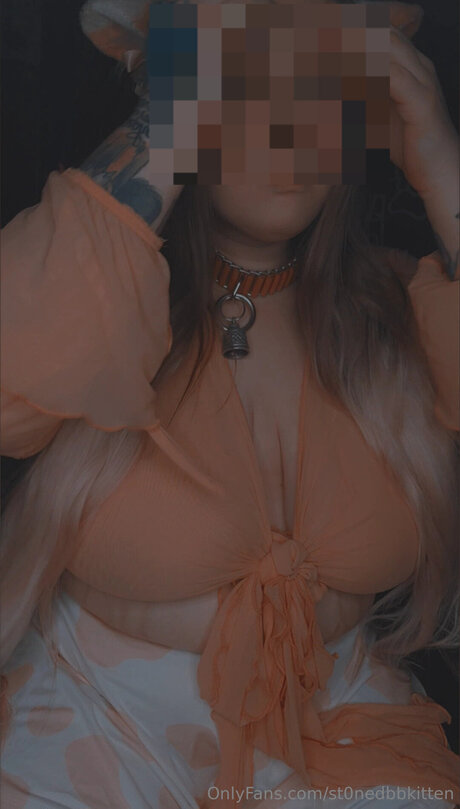 St0nedbbkitten top model photos