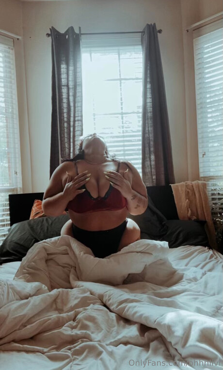 Ohhhlivi nudes star pics