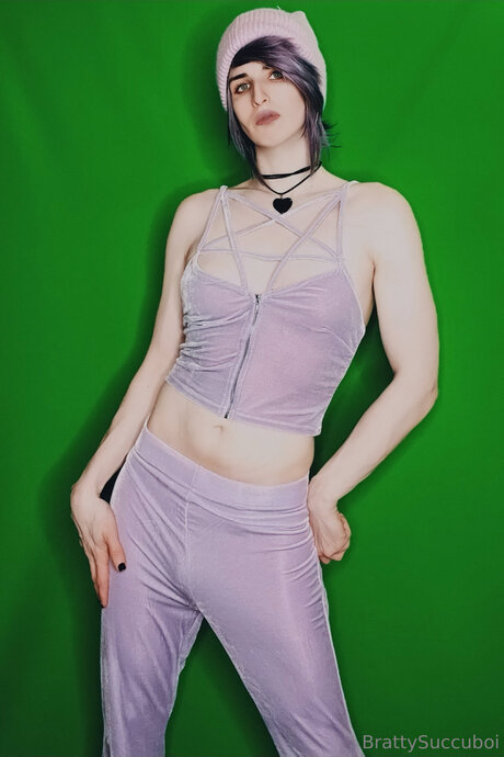 Tomboysuccubus sexy model pic