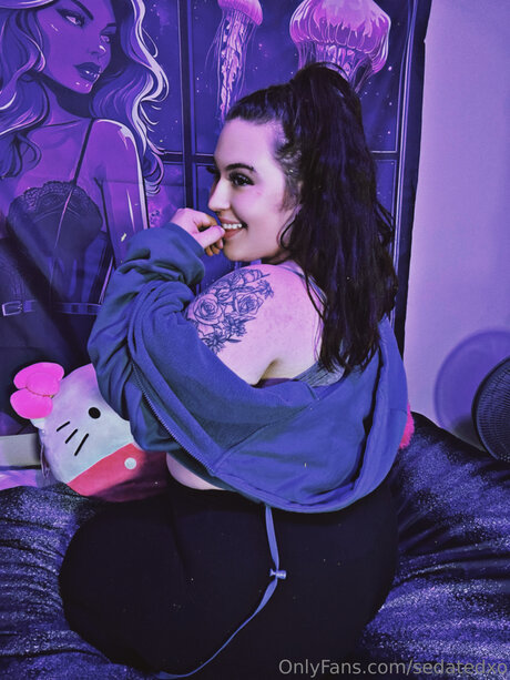 Sedatedxo model hd image