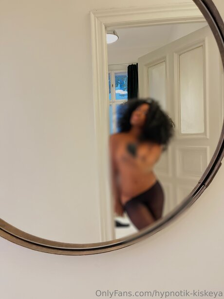 Hypnotik Kiskeya star top images