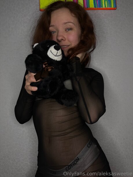 Aleksasweetie nudes actress gallery