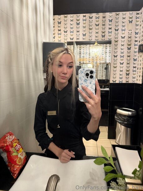 Gracie Hart best star pics