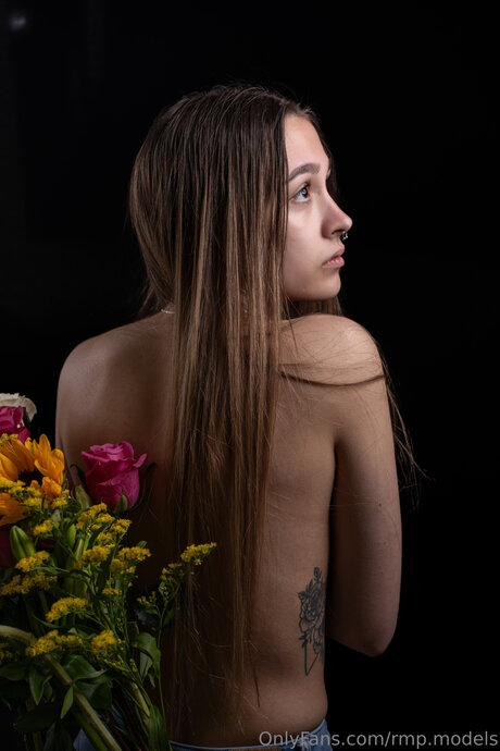 Rmp Models sexy actress pic