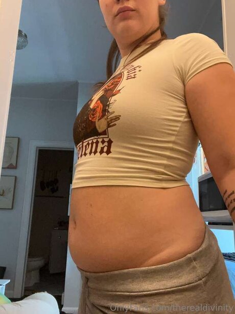 Therealdivinity sexy model gallery