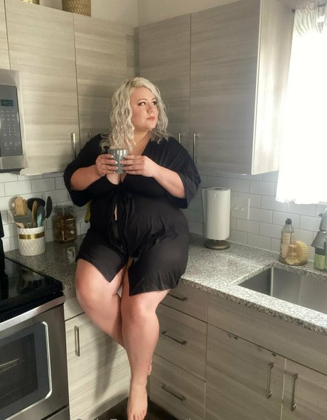 laceysummersvip nice model picture