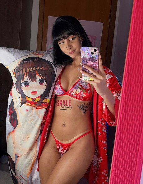 Skyle Cherry hot model galleries