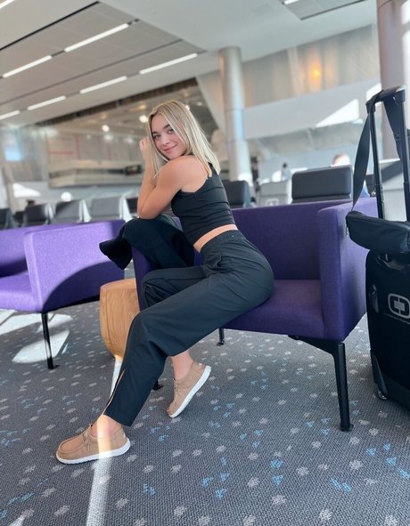 Natalie Decker adult star photo