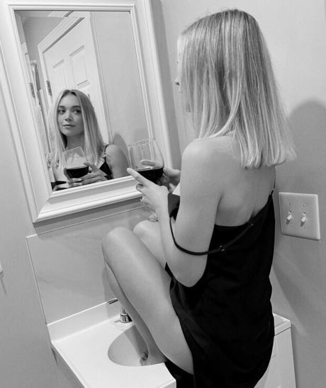 Natalie Decker star xxx photos