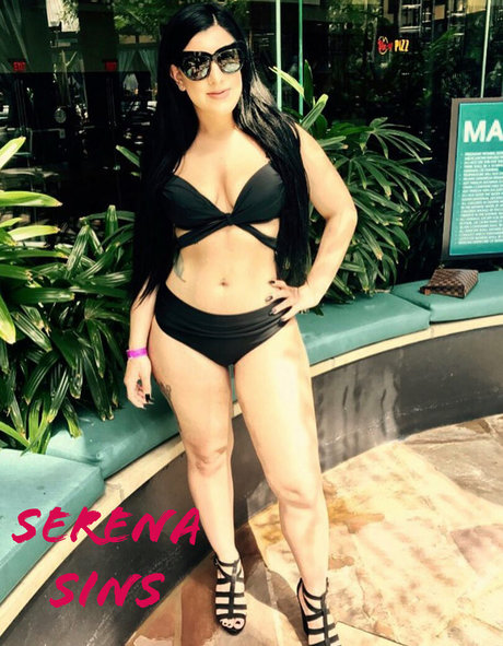 Serenasinsxxx model hot pic