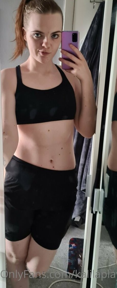 kalilaplays naked model picture