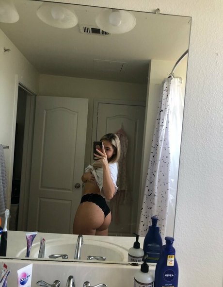 alessandra natalia hot star picture