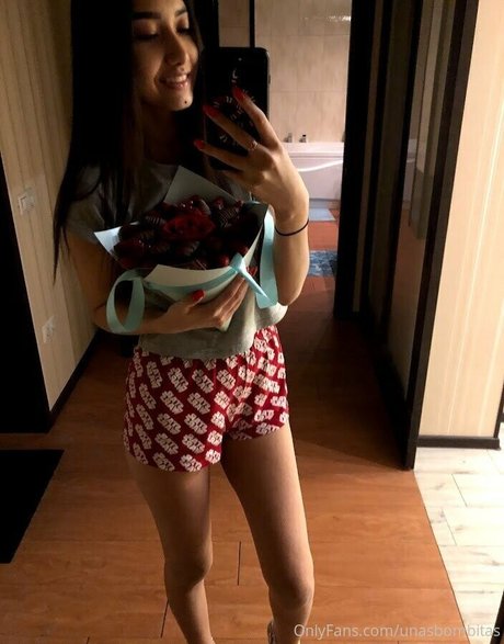 unasbombitas xxx pornstar pic