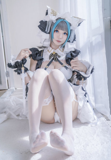 Yuki Neko model top pic