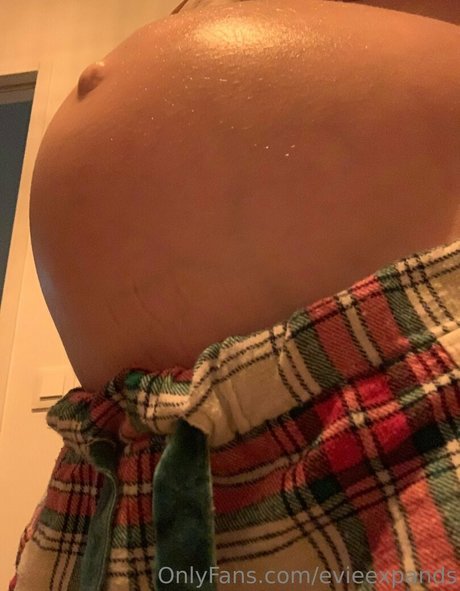 evieexpands pretty star img